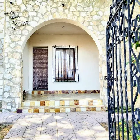 Rose Villa